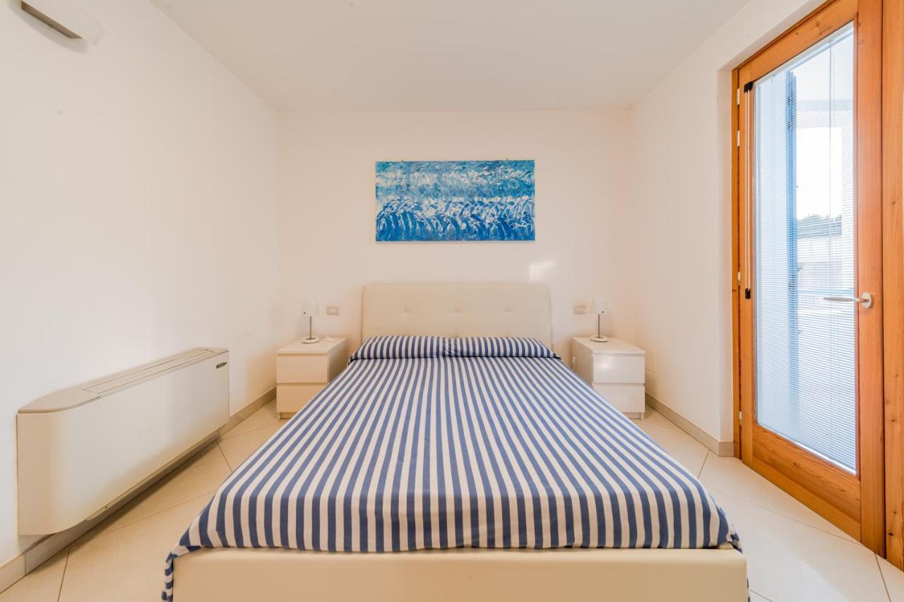 Lo Scalo Bed And Breakfast Marina Di Novaglie Alessano Exterior photo