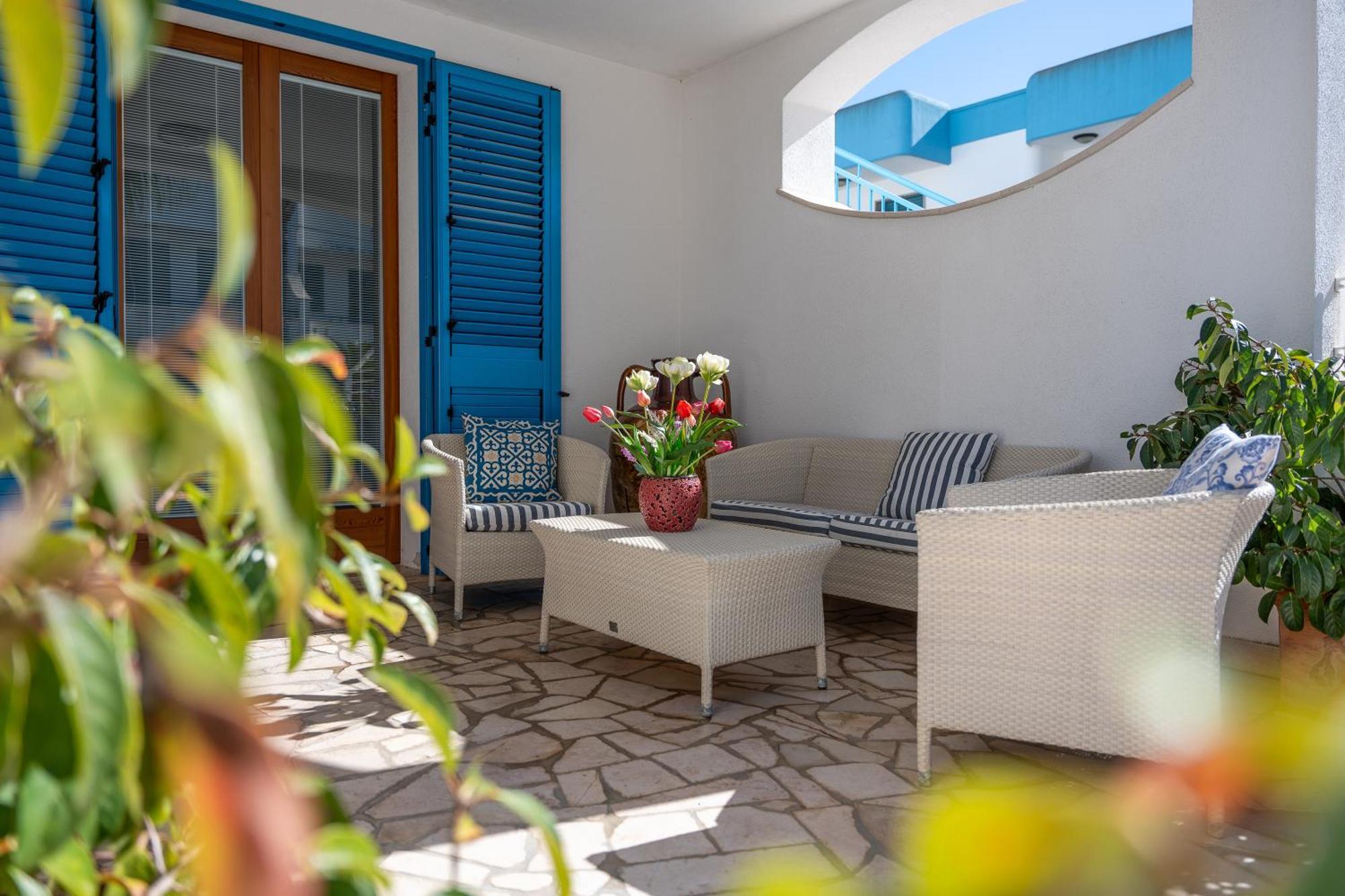 Lo Scalo Bed And Breakfast Marina Di Novaglie Alessano Exterior photo